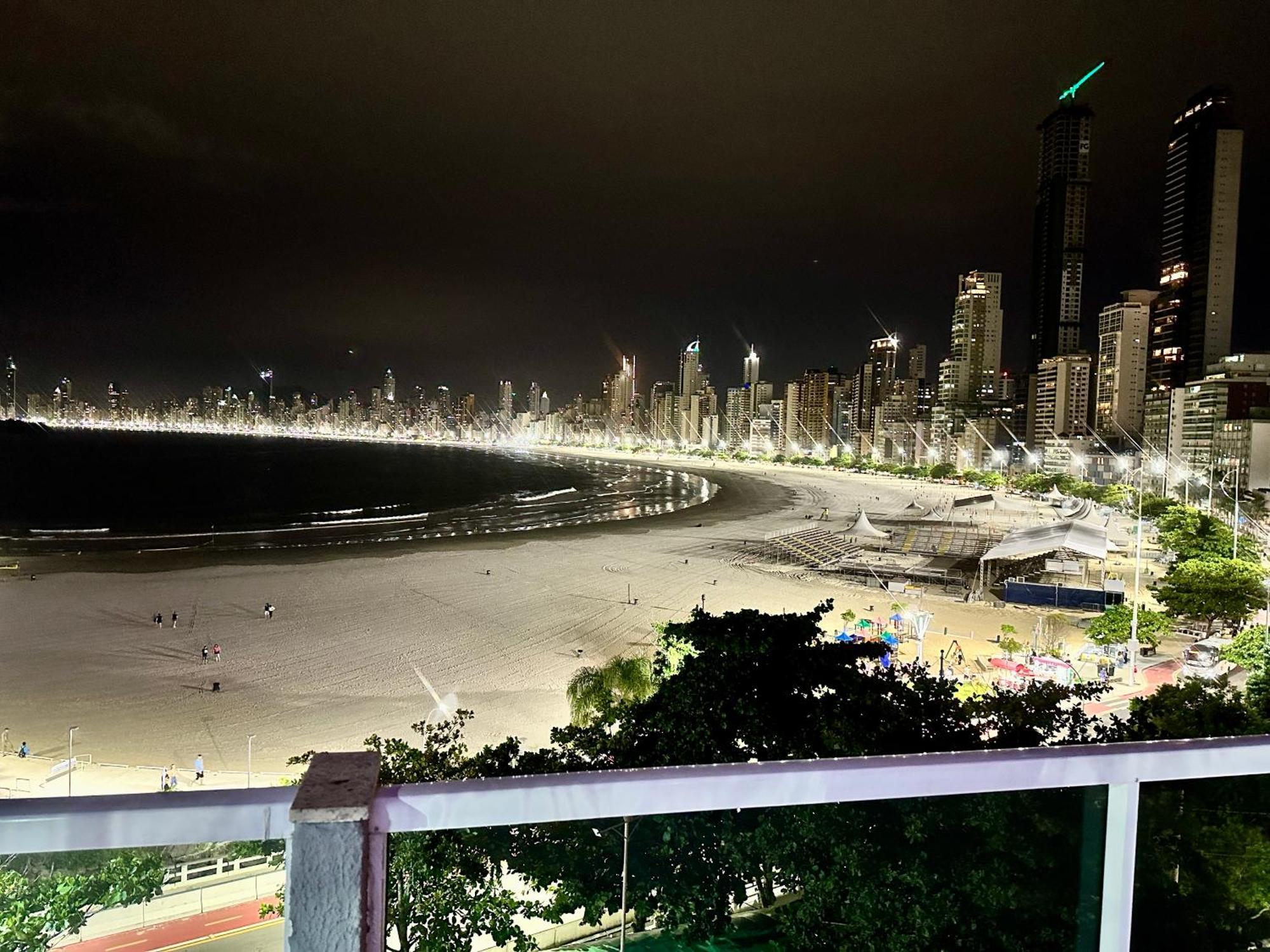 Studio Pe Na Areia II Balneário Camboriú Buitenkant foto